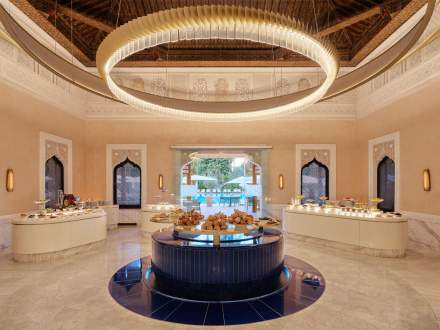 Le Pavillon de la Piscine Restaurant with Terrace in Marrakesh La Mamounia